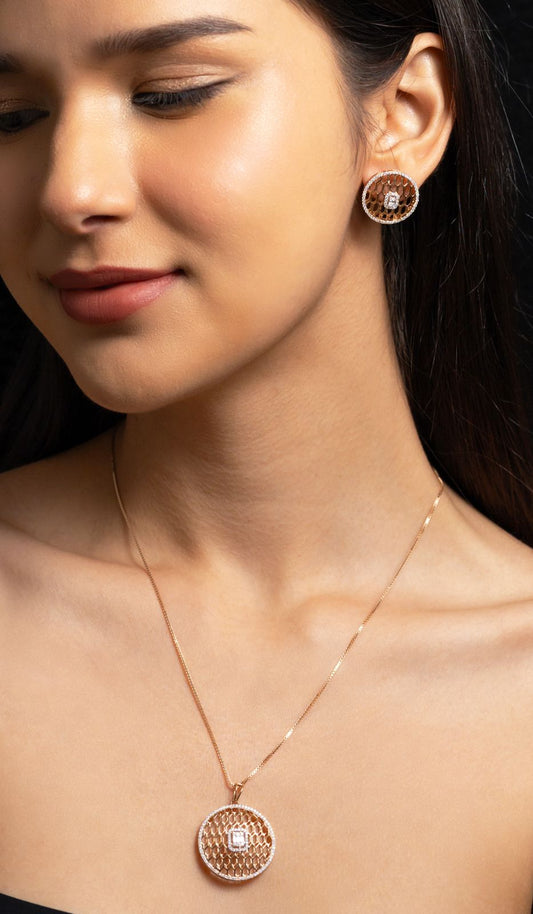 PS1835 – 18KT Honeycomb Lattice Diamond Pendant – Gehna Jewellers