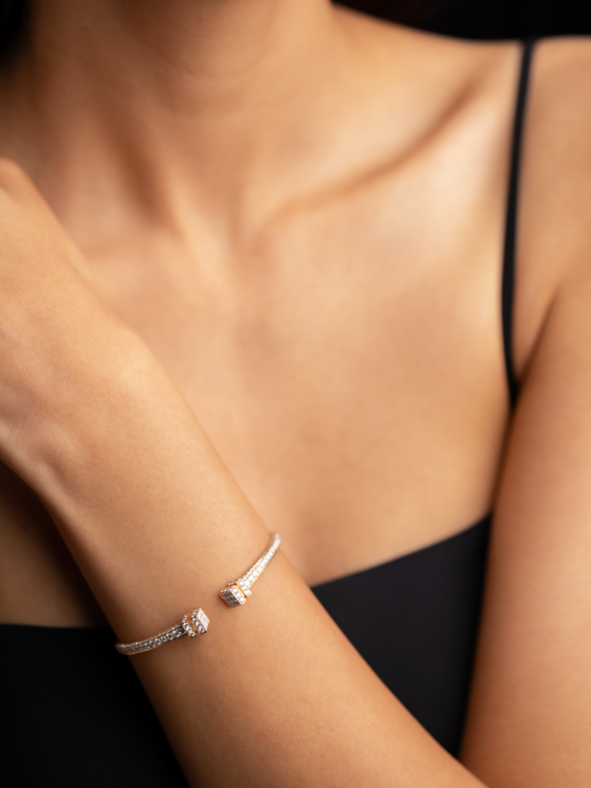 Serif Diamond Bracelet