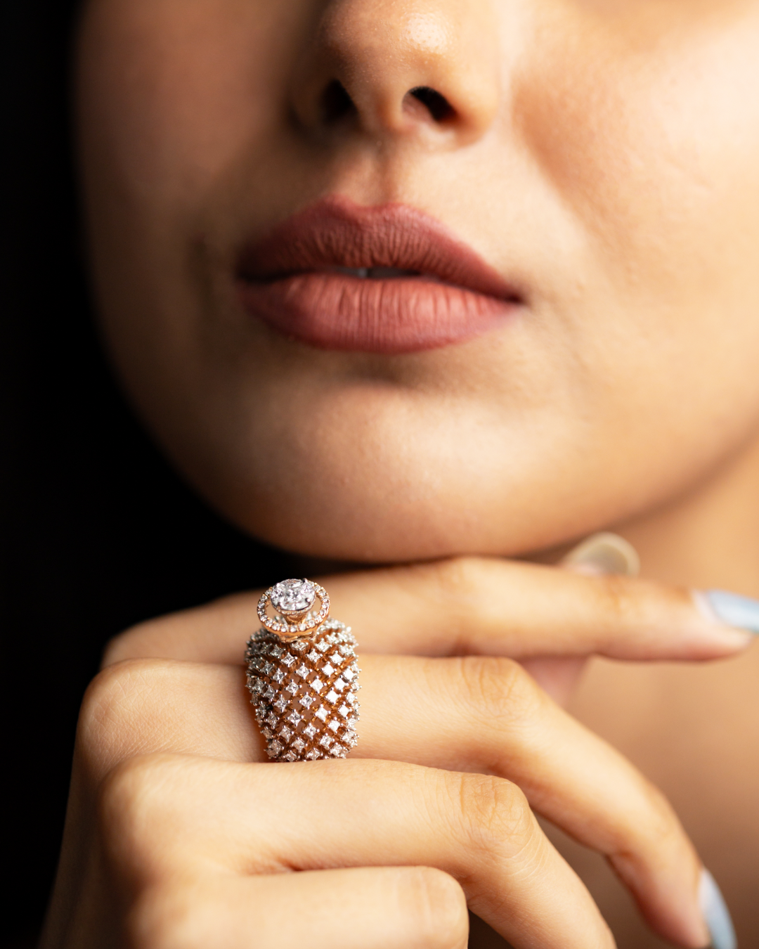 LR9299 – 18KT Sculptural Rose Gold Diamond Ring – Gehna Jewellers