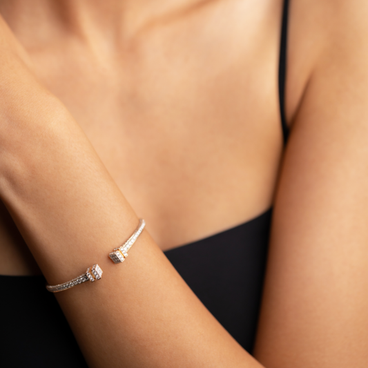 Serif Diamond Bracelet